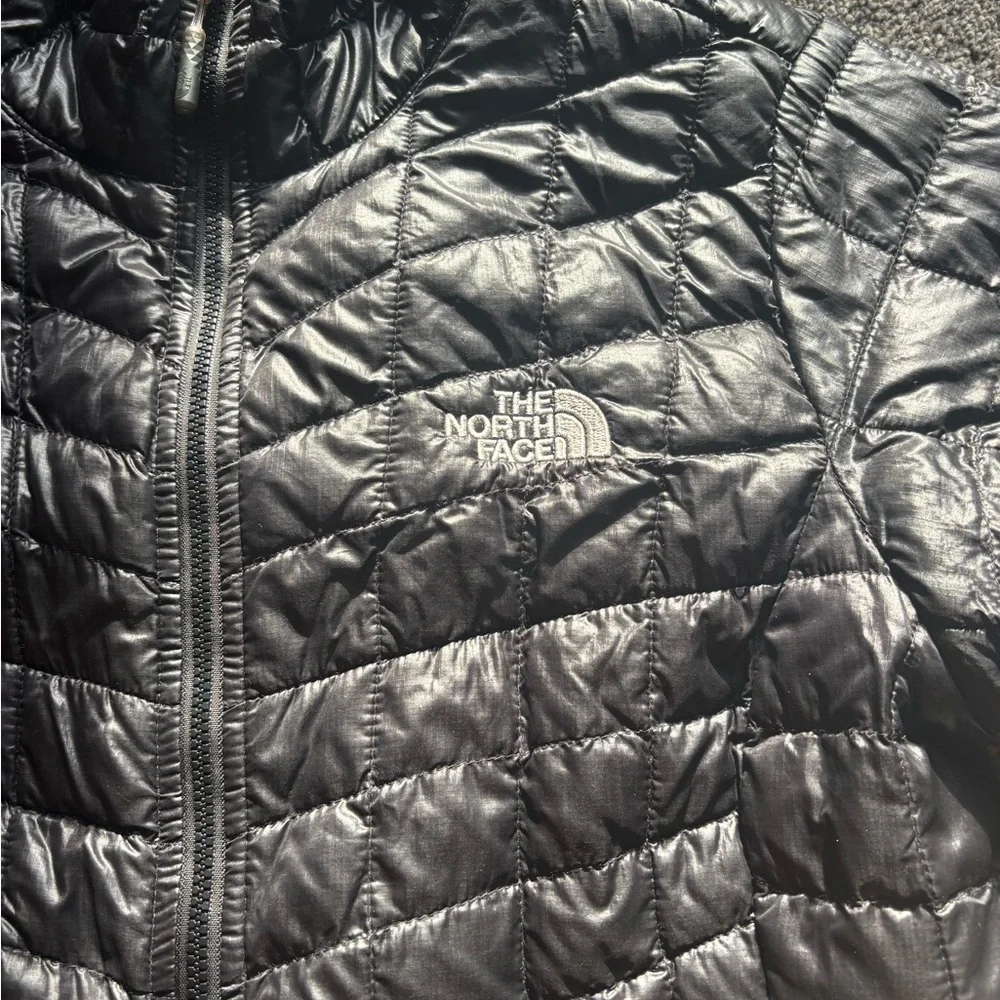 Sz S The North Face Thermoball Women's Black Quilted Jacket - Picture 4 of 14